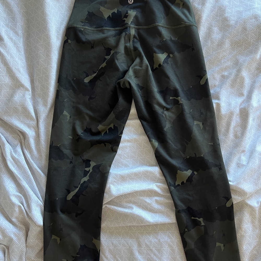 Lululemon Athletica 25” Crop Green Camo Leggings